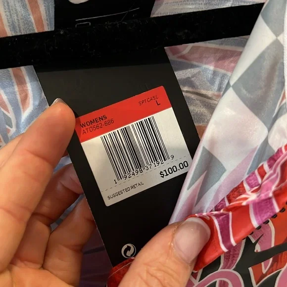 NWT Nike Womens Workout Windbreaker Crop Floral Jacket Hoodie Large - Picture 7 of 9